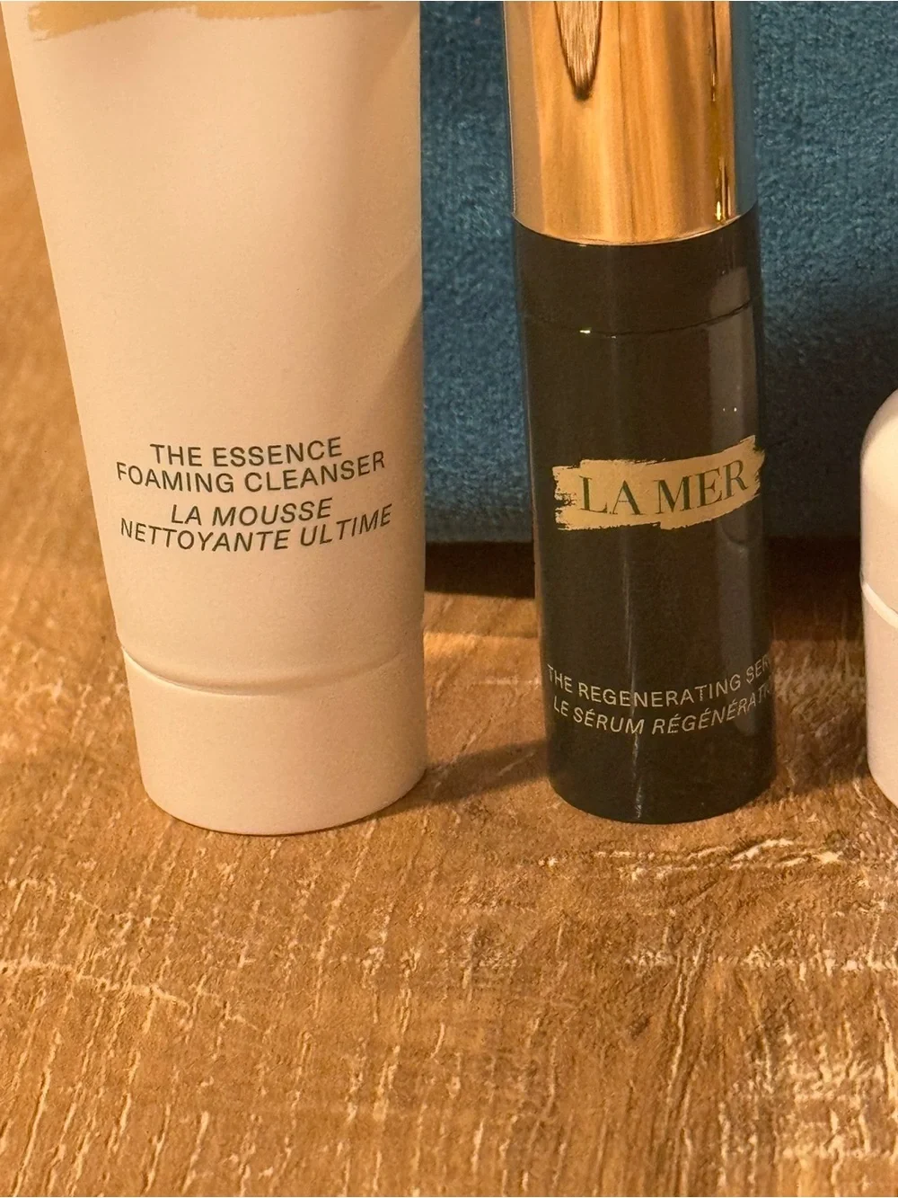 New La Mer 5pc Skincare Set plus make up pouch